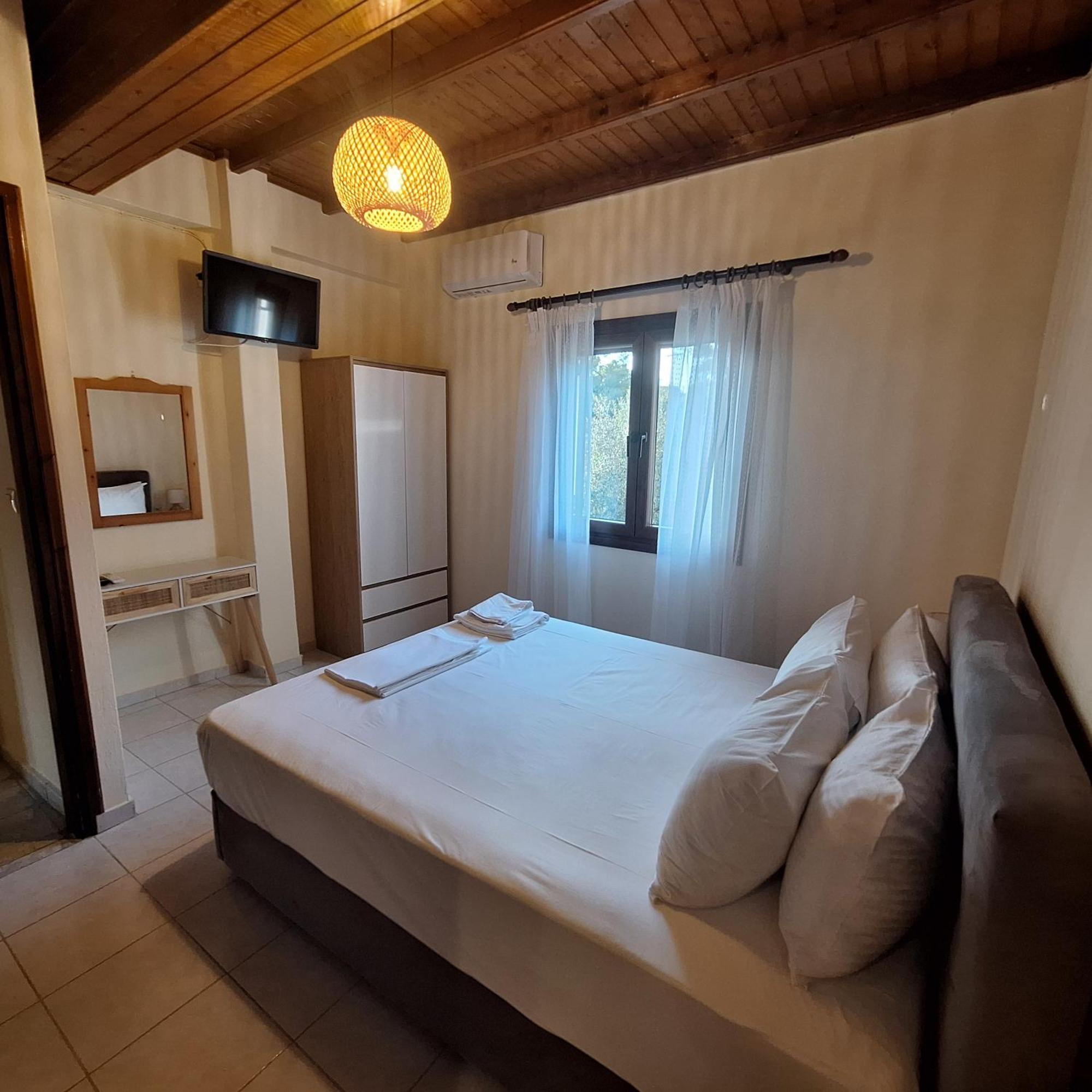 Areti Apartment Afra Экстерьер фото